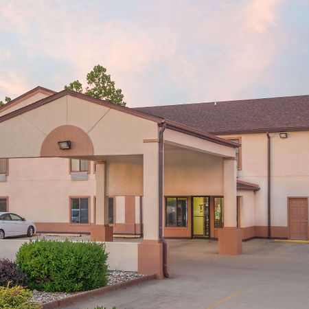 Super 8 By Wyndham Vincennes Motel Dış mekan fotoğraf